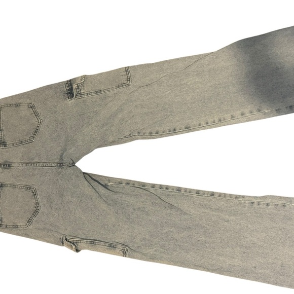 SHEIN Gray Relaxed Fit Jeans with Cargo Style - Picture 3 of 3